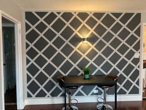 300 W Peachtree St NW in Atlanta, GA - Building Photo - Building Photo