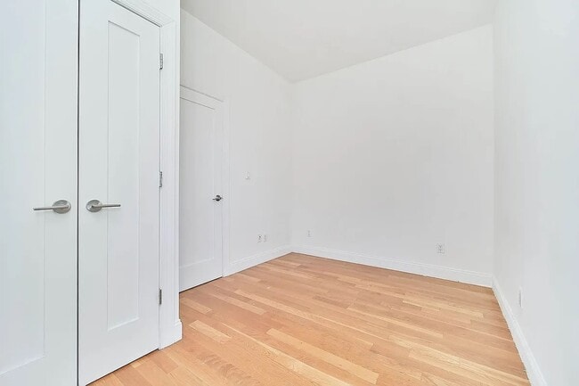 400 Central Prk W in New York, NY - Building Photo - Building Photo