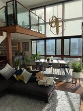 1501 Crest Dr in Manhattan Beach, CA - Building Photo - Building Photo