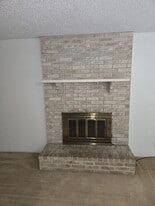 127 Regency Ave in Victoria, TX - Building Photo