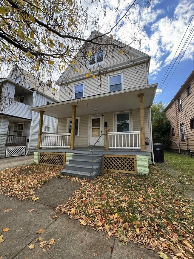 3733 Newark Ave