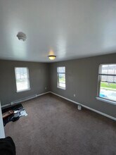 725 Northampton St in Hellertown, PA - Building Photo - Building Photo