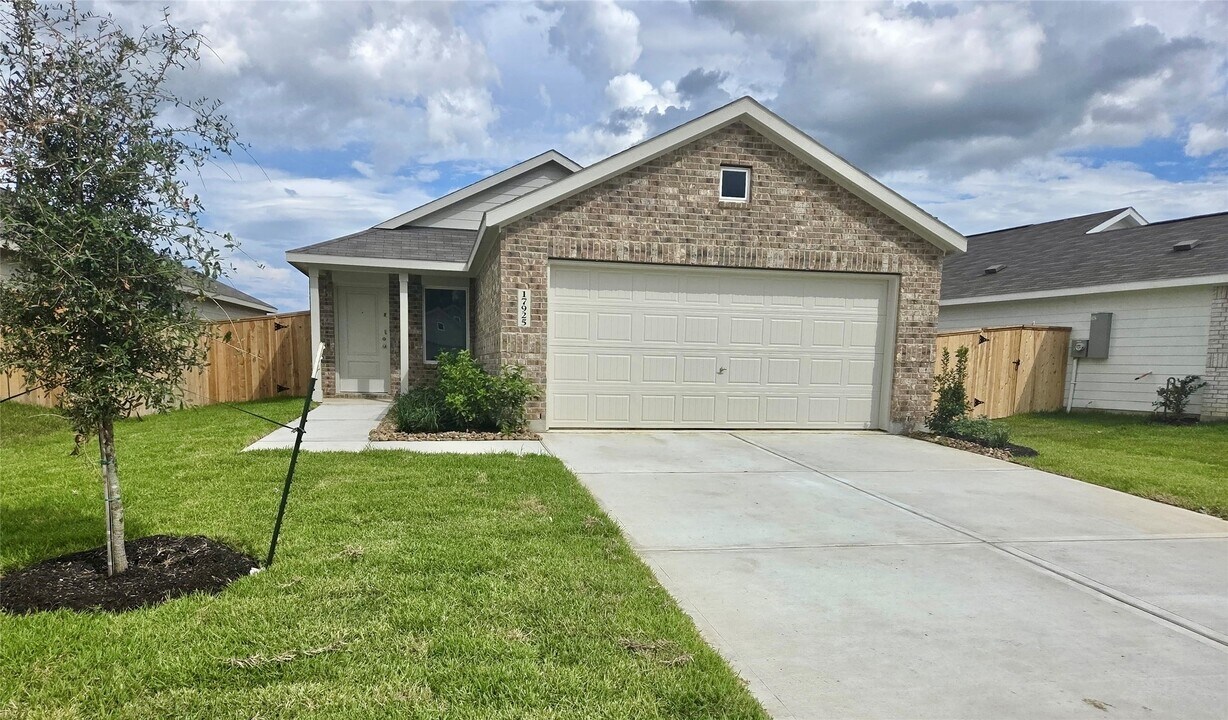 17925 Valle Cupa Ln in New Caney, TX - Building Photo