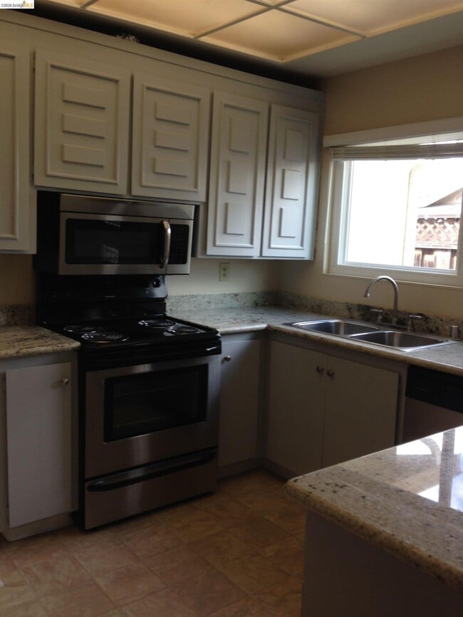 5451 Tyler Pl in Fremont, CA - Building Photo - Building Photo