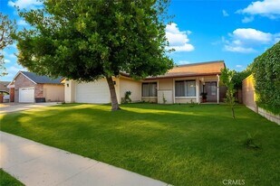 3271 Hilldale Ave in Simi Valley, CA - Building Photo