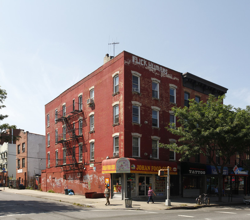 179 Graham Ave in Brooklyn, NY - Foto de edificio