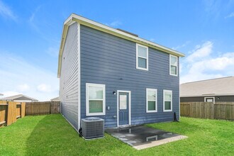 8419 Bermuda Blue Rd in Mont Belvieu, TX - Building Photo - Building Photo