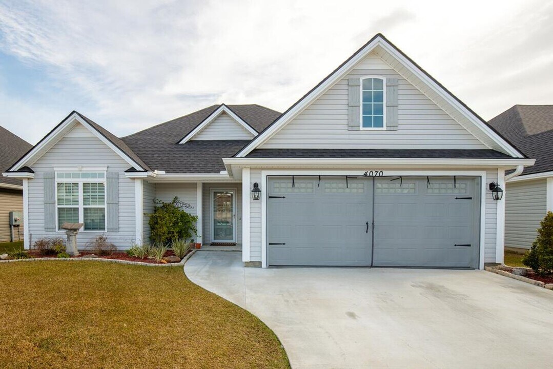 4070 Willow Round Rd in Hahira, GA - Building Photo