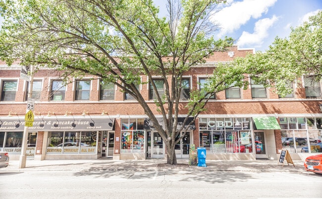 property at 141 S Oak Park Ave