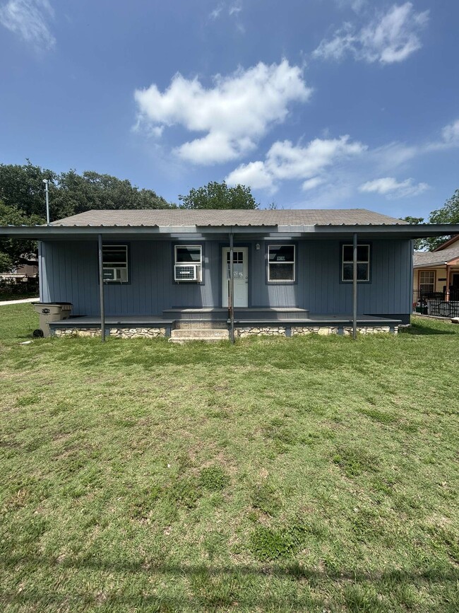 property at 1007 E Grand Ave