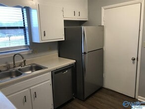 104 Woodlawn Dr in Madison, AL - Building Photo - Building Photo