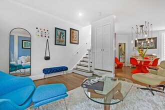 1225 33rd St NW in Washington, DC - Building Photo - Building Photo
