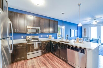 Waterstone at Hamburg Apartments in Lexington, KY - Building Photo - Building Photo