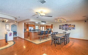 3480 W Mesa Verde Ln in Las Vegas, NV - Building Photo - Building Photo