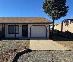 4800 N Arnold Dr in Prescott Valley, AZ - Building Photo