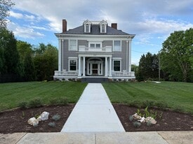 2021 Rivermont Ave in Lynchburg, VA - Building Photo