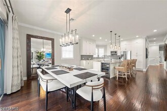 646 Vintage Reserve Cir in Naples, FL - Building Photo - Building Photo