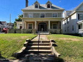 1114 Union St in Schenectady, NY - Building Photo