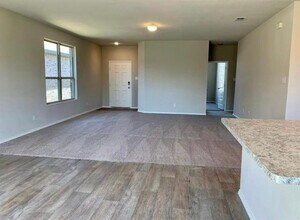 915 Hurstwood Dr in Van Alstyne, TX - Building Photo - Building Photo