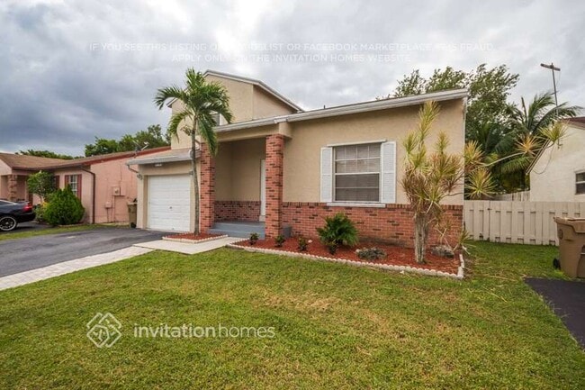 14760 S Beckley Square in Davie, FL - Building Photo - Building Photo