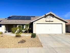 888 Coral Cottage Dr in Henderson, NV - Building Photo