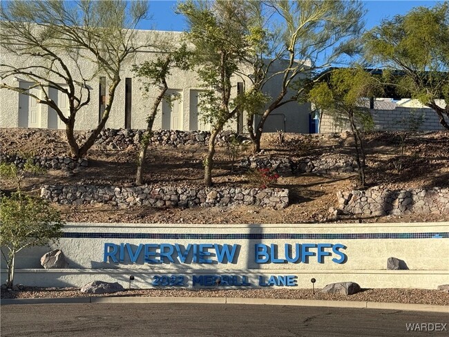 2022 Merrill Ln in Bullhead City, AZ - Building Photo - Building Photo