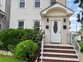 174 Hathaway St, Unit #2 in Wallington, NJ - Building Photo
