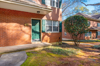 19 Faris Cir in Greenville, SC - Building Photo - Building Photo