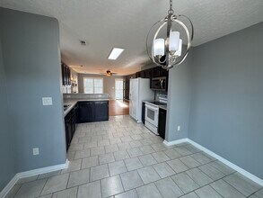 42 Lodge Rd in Poquoson, VA - Building Photo - Building Photo