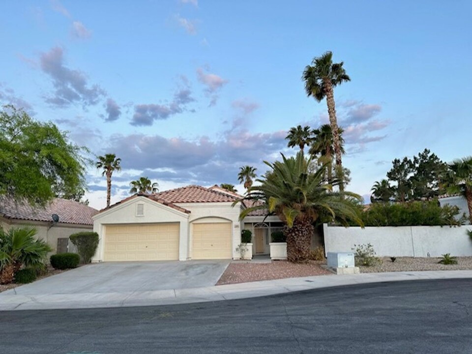 3304 Misty Cloud Ct in Las Vegas, NV - Building Photo