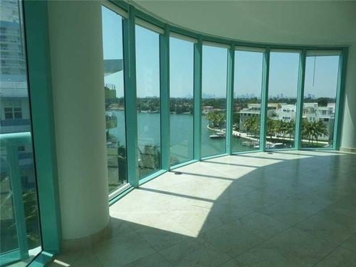 6000 Indian Creek Dr-Unit -6000 in Miami, FL - Building Photo