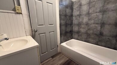 500 Carroll Ave in Bridgeport, CT - Building Photo - Building Photo