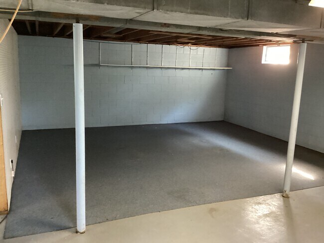 5454 N River Rd photo'