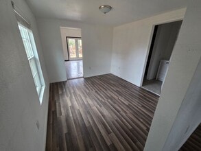 213 S Ave E in Portales, NM - Building Photo - Building Photo