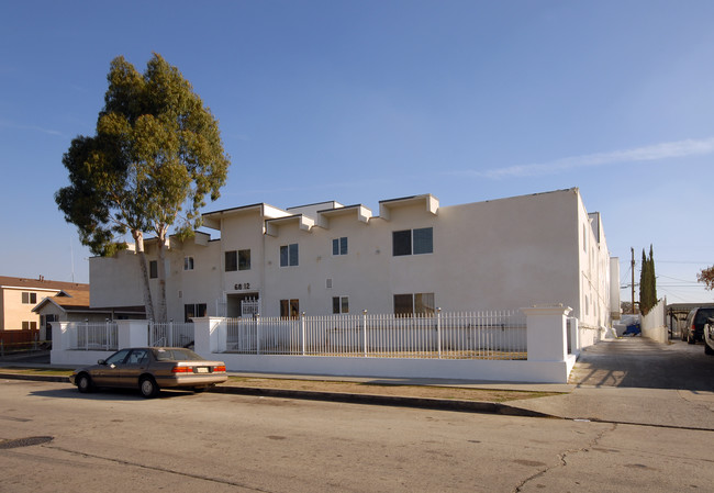 La Tour Apartments in Los Angeles, CA - Building Photo - Building Photo