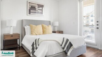 5511 Caprock Smt Dr, Unit 1409 in Bee Cave, TX - Building Photo