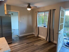 17 Raggio Rd in Jackson, CA - Building Photo - Building Photo