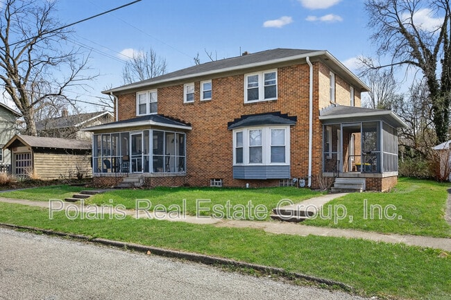 715 E 60th St in Indianapolis, IN - Foto de edificio - Building Photo