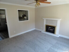 593 Countrytown Dr in Hope Mills, NC - Building Photo - Building Photo