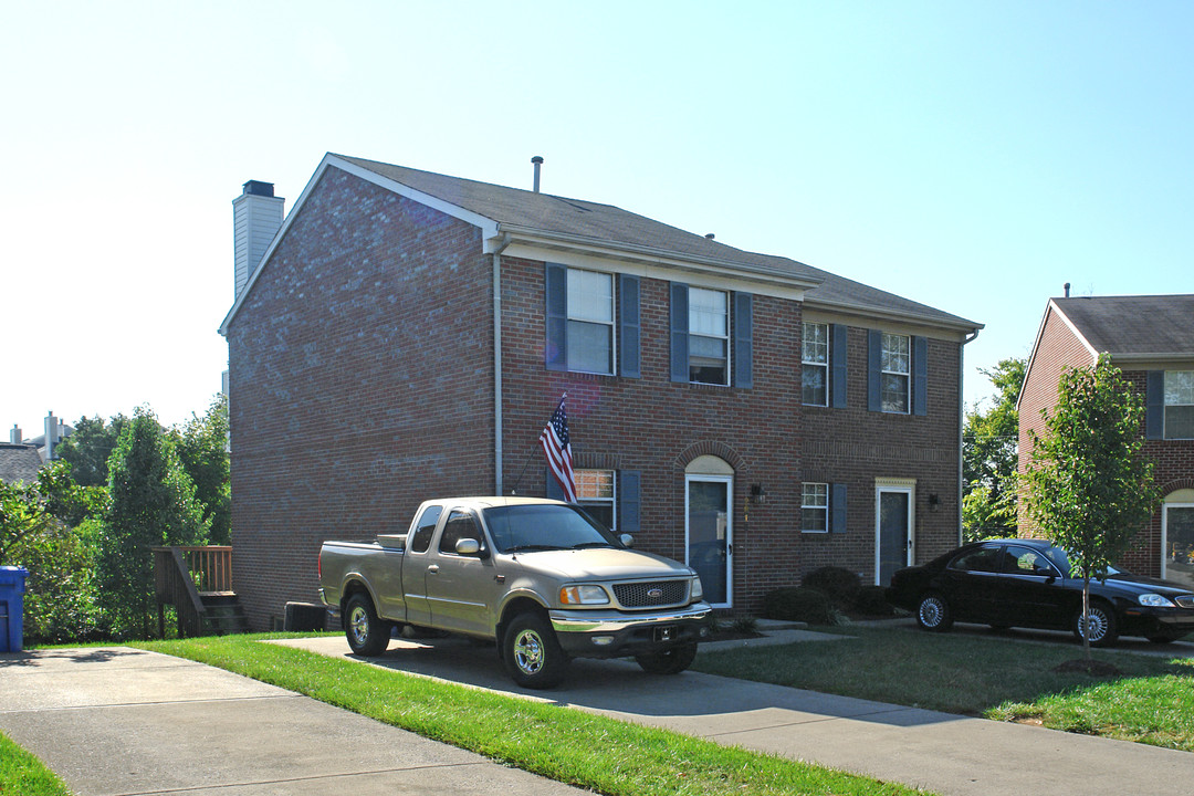 2814-2816 Point Ct in Lexington, KY - Building Photo