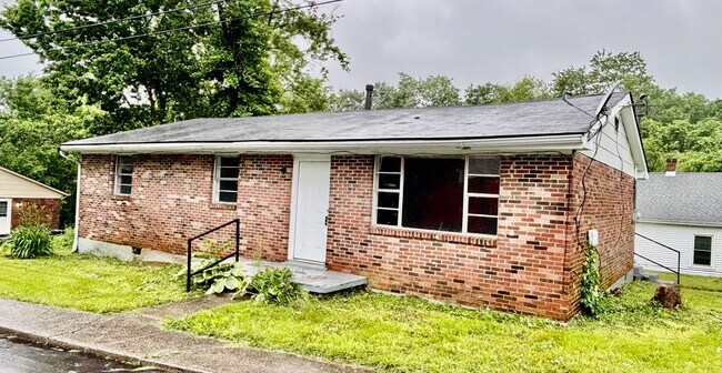 623 Gano St in Paris, KY - Building Photo - Building Photo