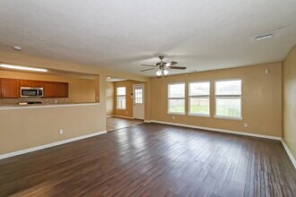 20710 Tayman Oaks Dr in Cypress, TX - Foto de edificio - Building Photo