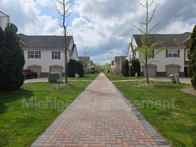 28875 Cullen Dr in Romulus, MI - Building Photo - Building Photo