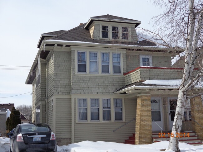 property at 3469 N Cramer St