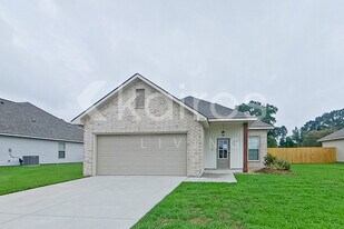 206 Carencro St in Carencro, LA - Building Photo