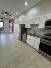 2416 N Charles St in Baltimore, MD - Building Photo - Building Photo