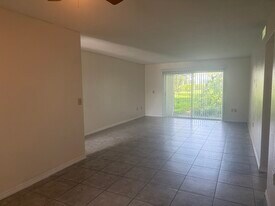 4269 S Semoran Blvd in Orlando, FL - Building Photo