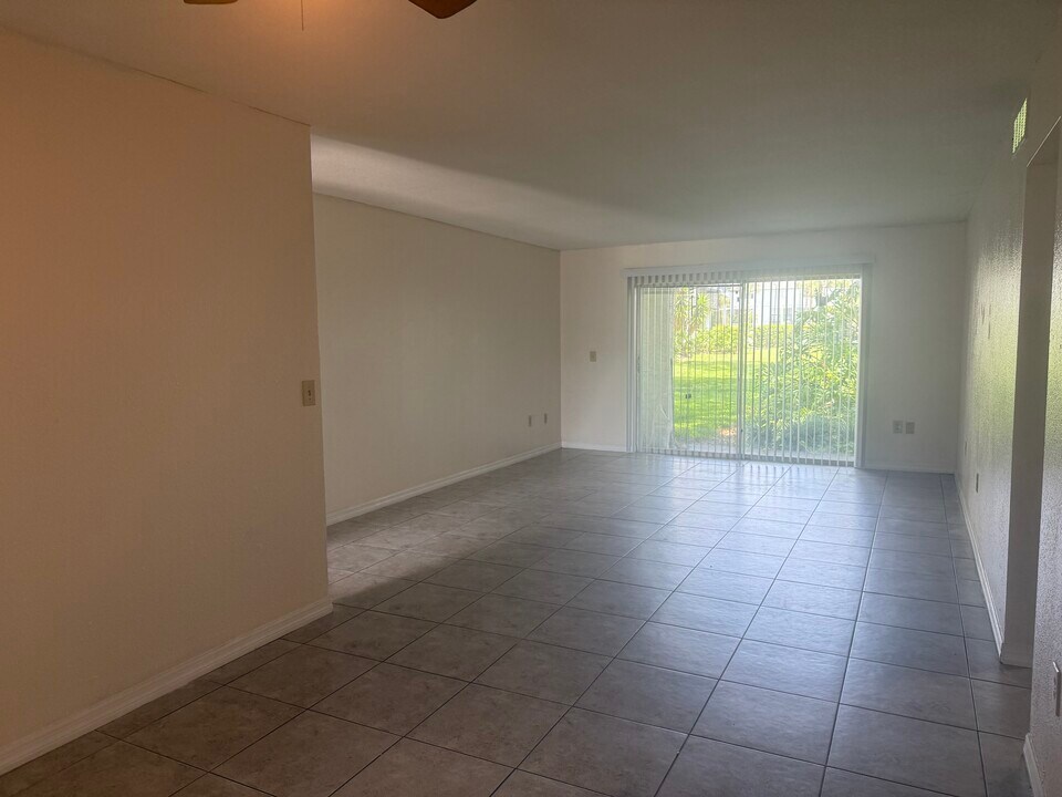 4269 S Semoran Blvd in Orlando, FL - Building Photo