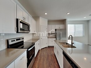 6119 W Calle Bilboa in Tucson, AZ - Building Photo - Building Photo