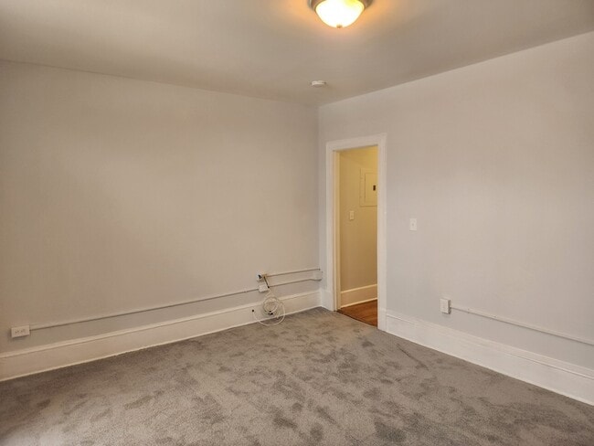 210 Main St in Poughkeepsie, NY - Building Photo - Building Photo